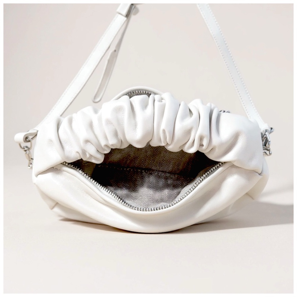Alexander Wang ‘Scrunch’ Bag. White - Picture 6 of 9
